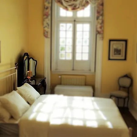ゲストハウス The Romantic Suites & Garden (adults Only) 3*
