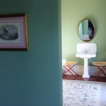 ゲストハウス The Romantic Suites & Garden (adults Only) 3*