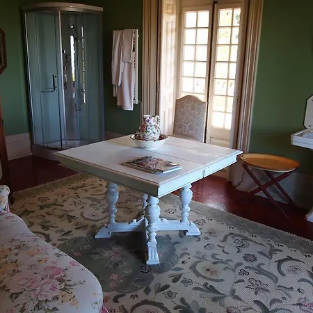 The Romantic Suites & Garden (adults Only)